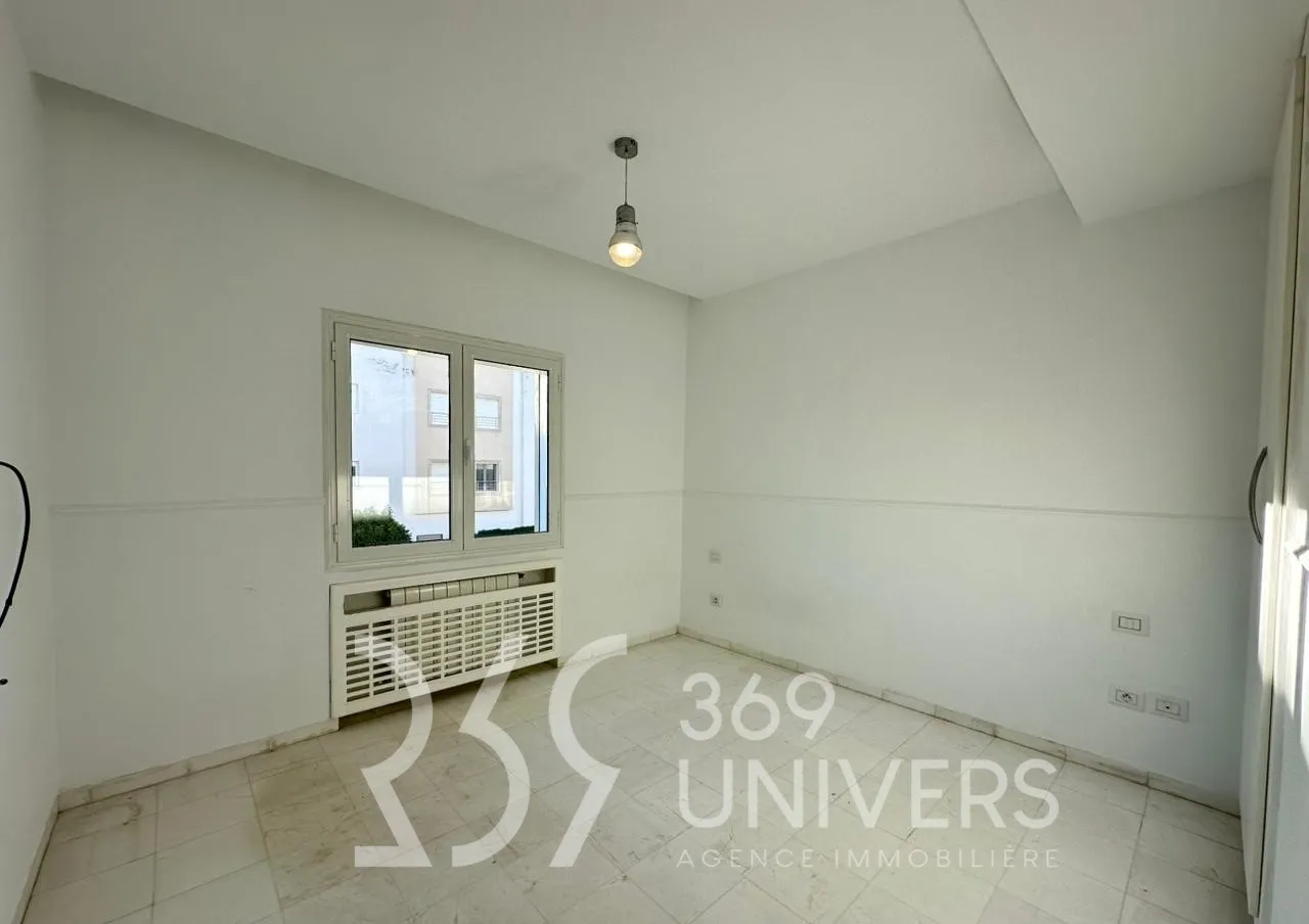 Triplex avec piscine à Gammarth