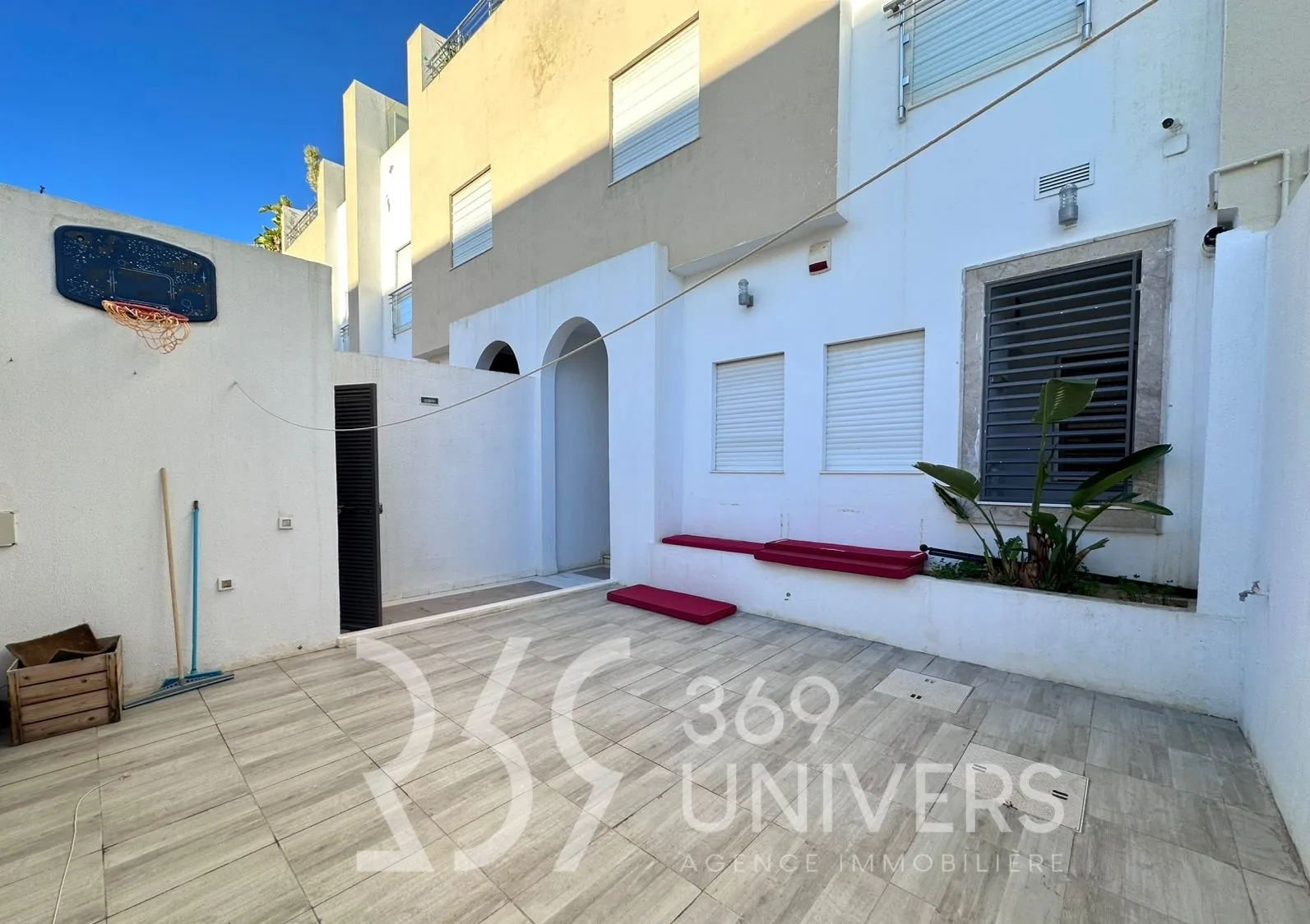 Triplex avec piscine à Gammarth