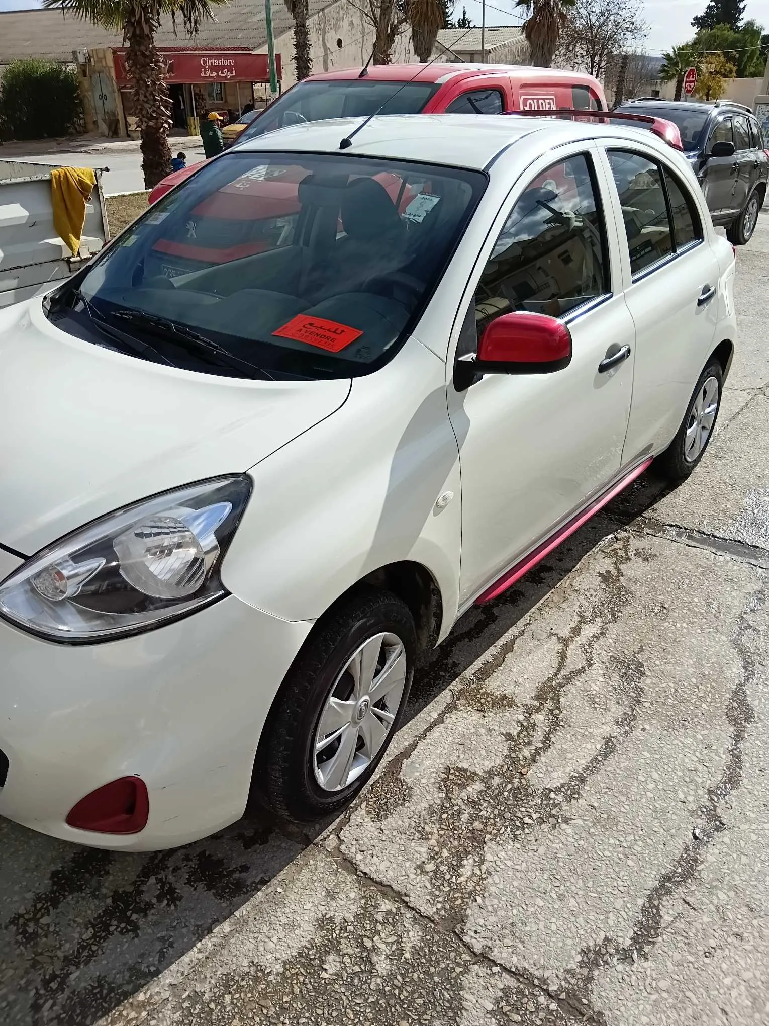 Très belle Nissan micra