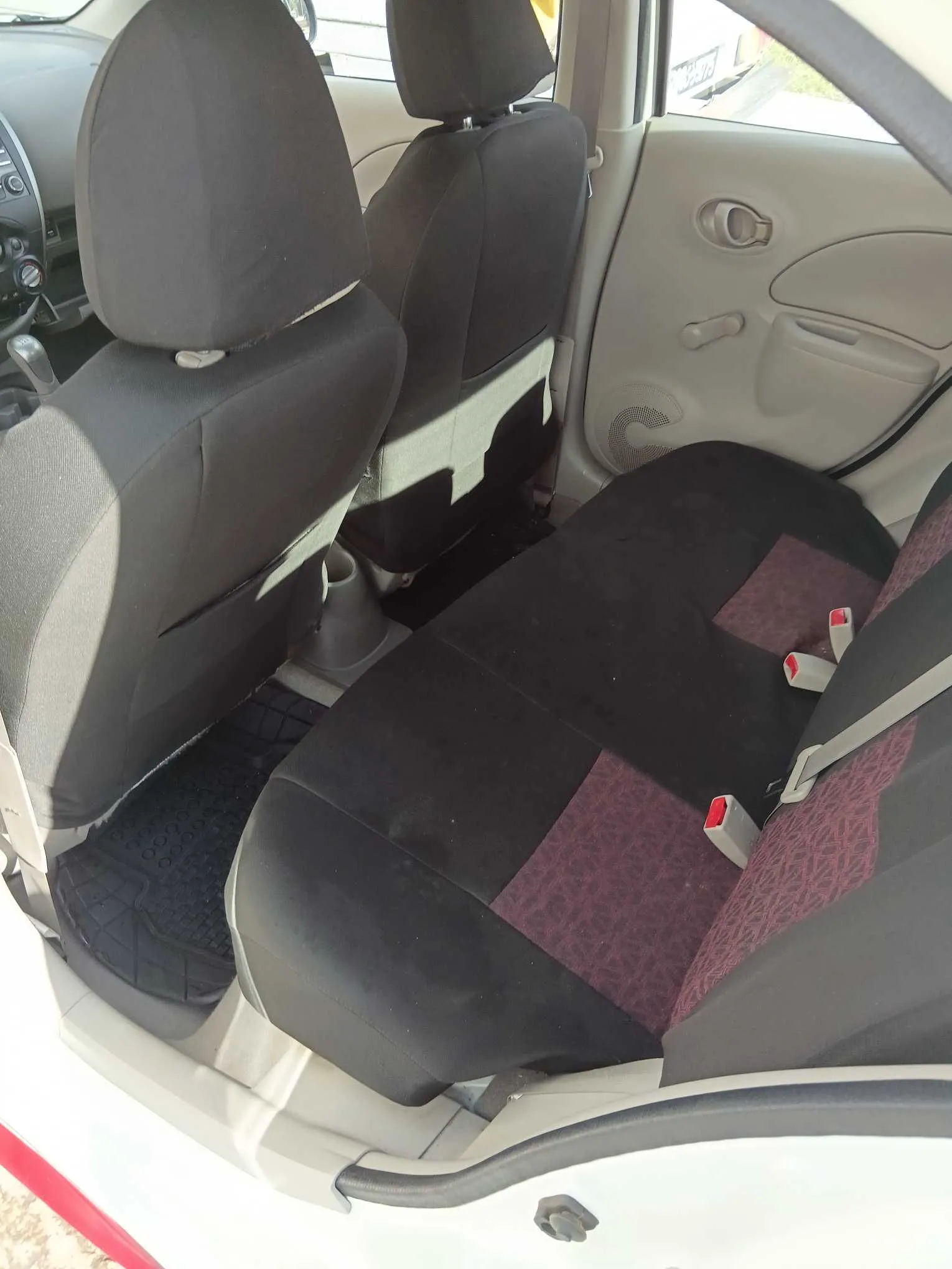 Très belle Nissan micra