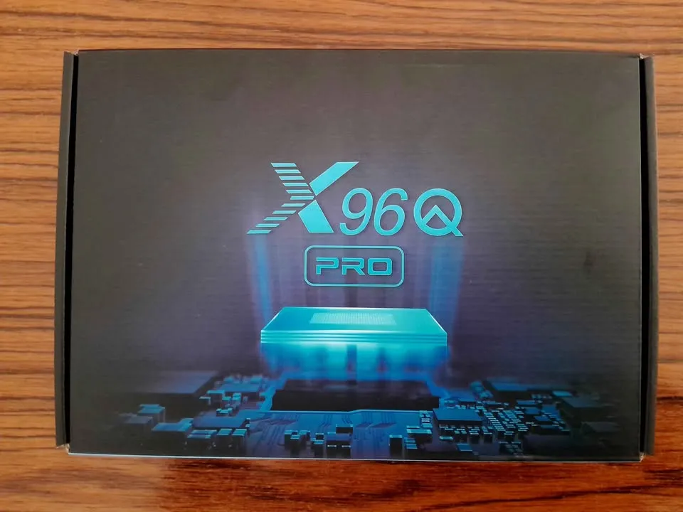 Android Box tv 4K 5GHz dans l'emballage