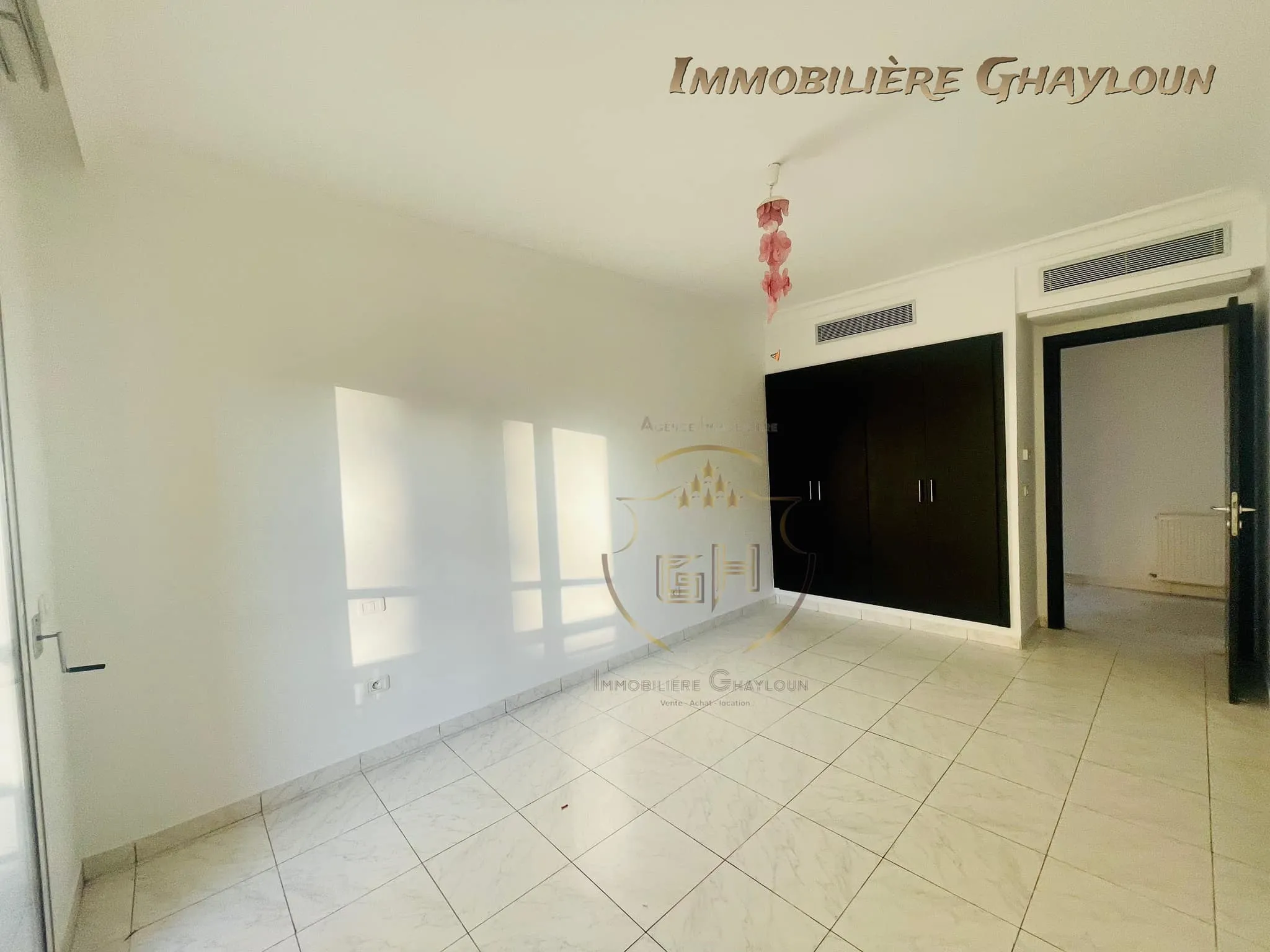 A louer appartement S+3 Menzah 9c