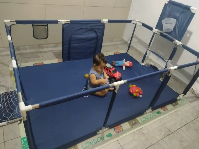 Parc Bébé Sécurisé – Aire de Jeux Intérieure