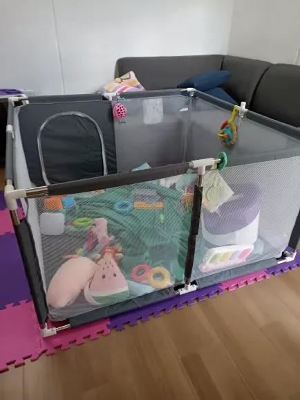 Parc Bébé Sécurisé – Aire de Jeux Intérieure