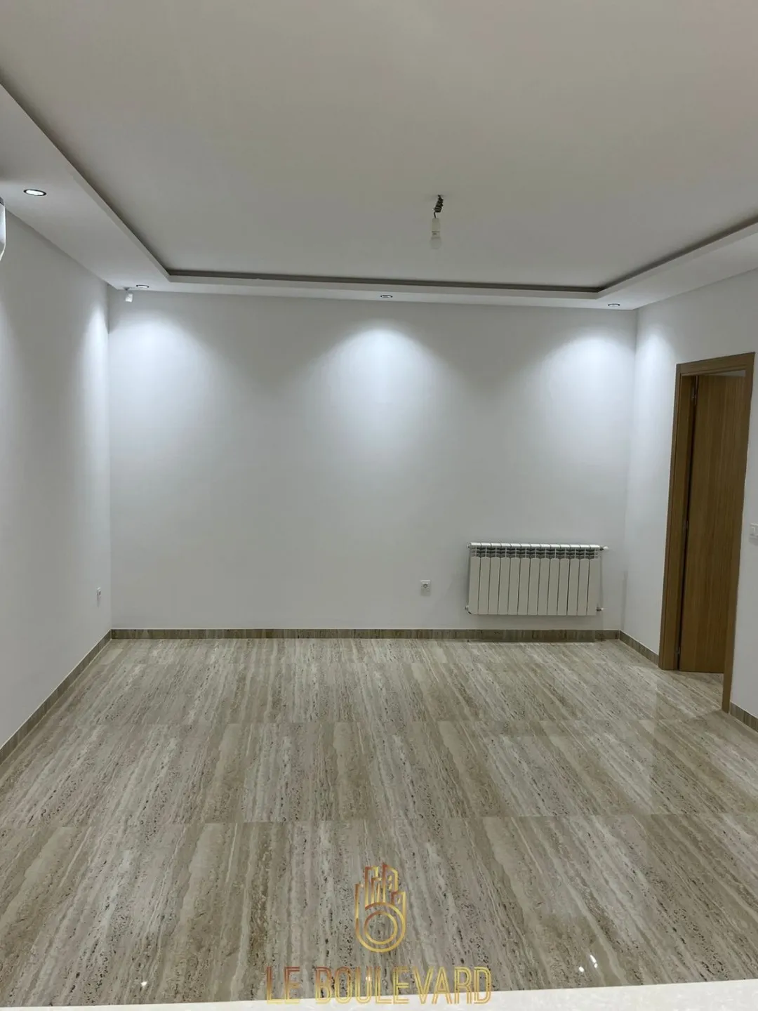 A vendre Appartement S+3 à Soukra , Ariana