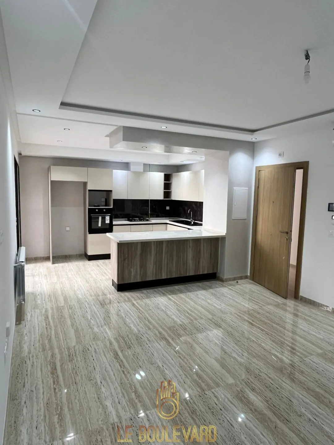 A vendre Appartement S+3 à Soukra , Ariana