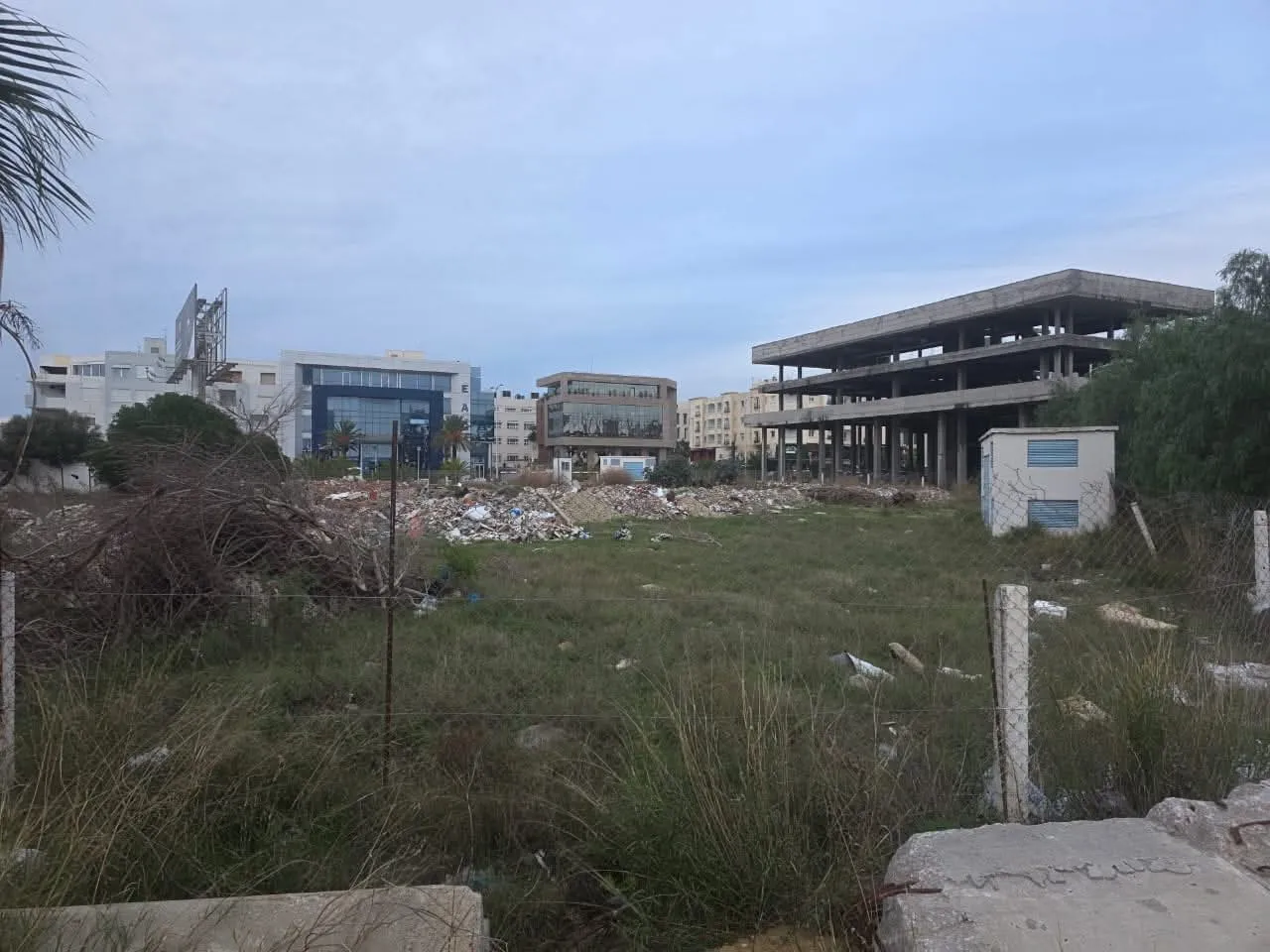  Opportunité d'Investissement 2900 m2  Stratégique – Berges du Lac 2, Tunis