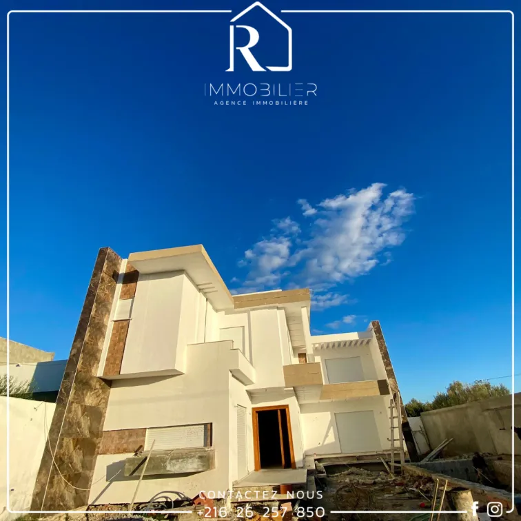 فيلا #بالبيسين فخمة  فرصة باش تملك عقار كامل المواصفات في اخر لمسات الإنجاز Villa piscine Hammamet