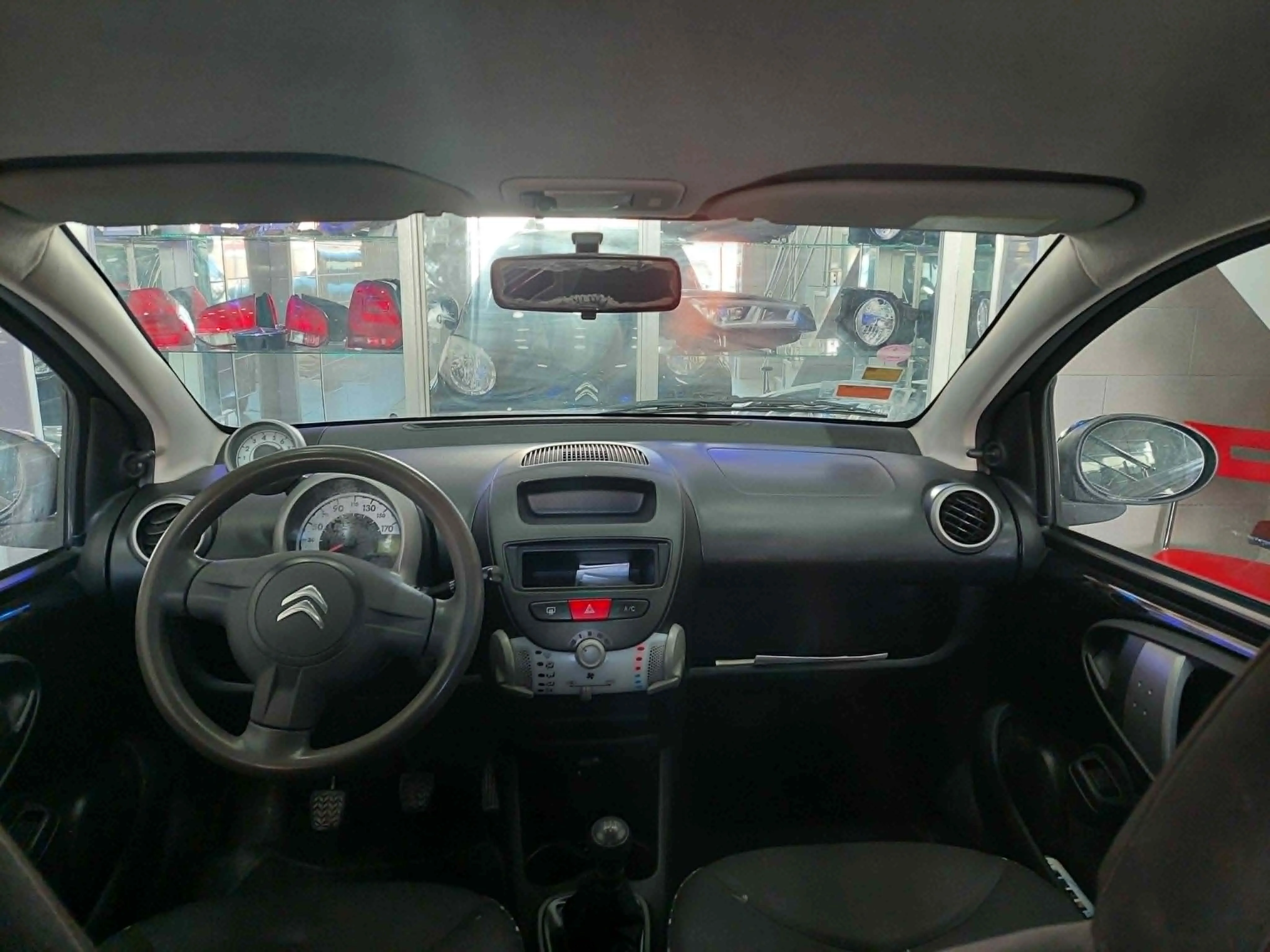 À Vendre – Citroën C1 1.0 - première main - Tel 98479647