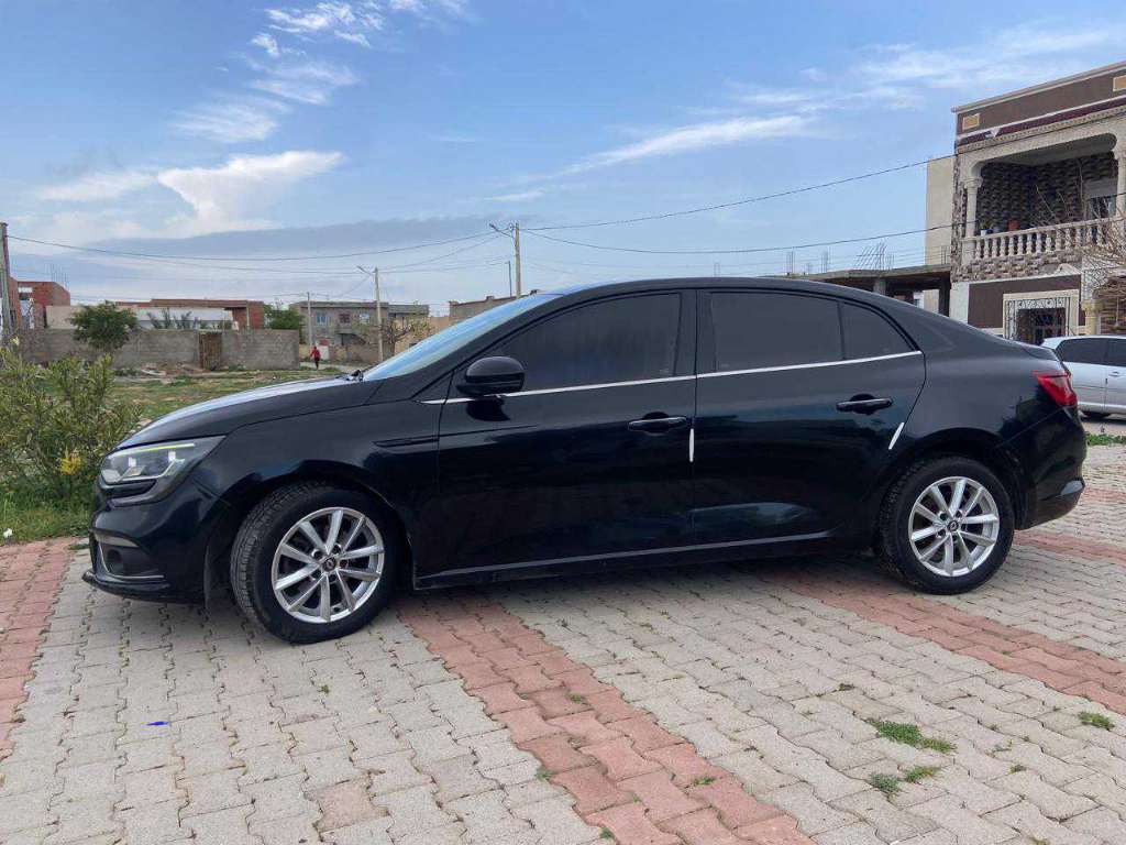 Mégane 4 🇨🇵 Sedan essence