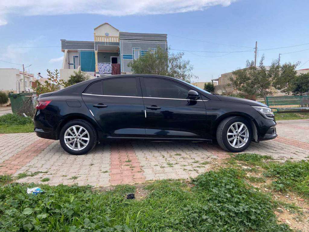 Mégane 4 🇨🇵 Sedan essence