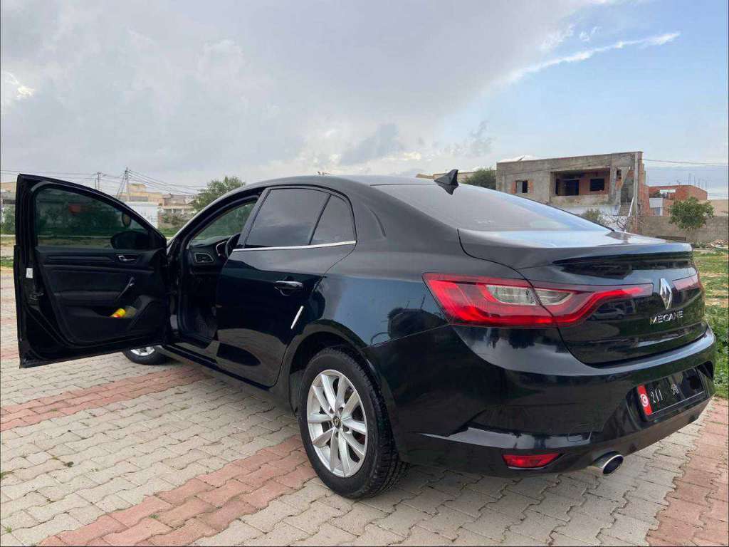Mégane 4 🇨🇵 Sedan essence