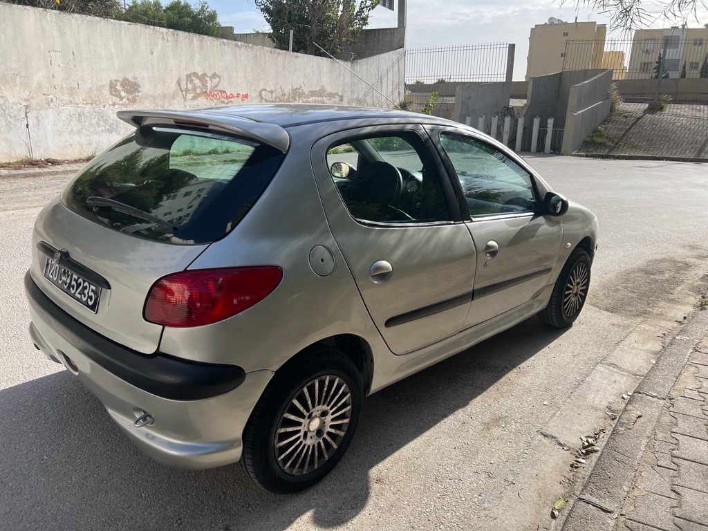 Peugeot tout option première main d'origine