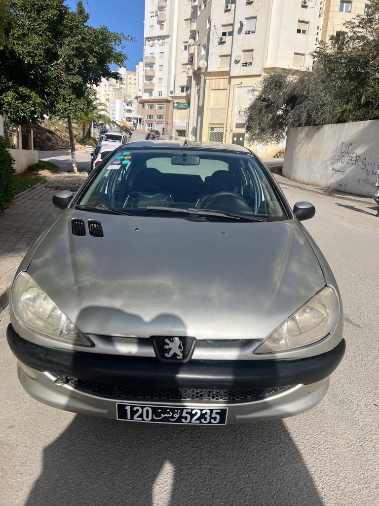 Peugeot tout option première main d'origine