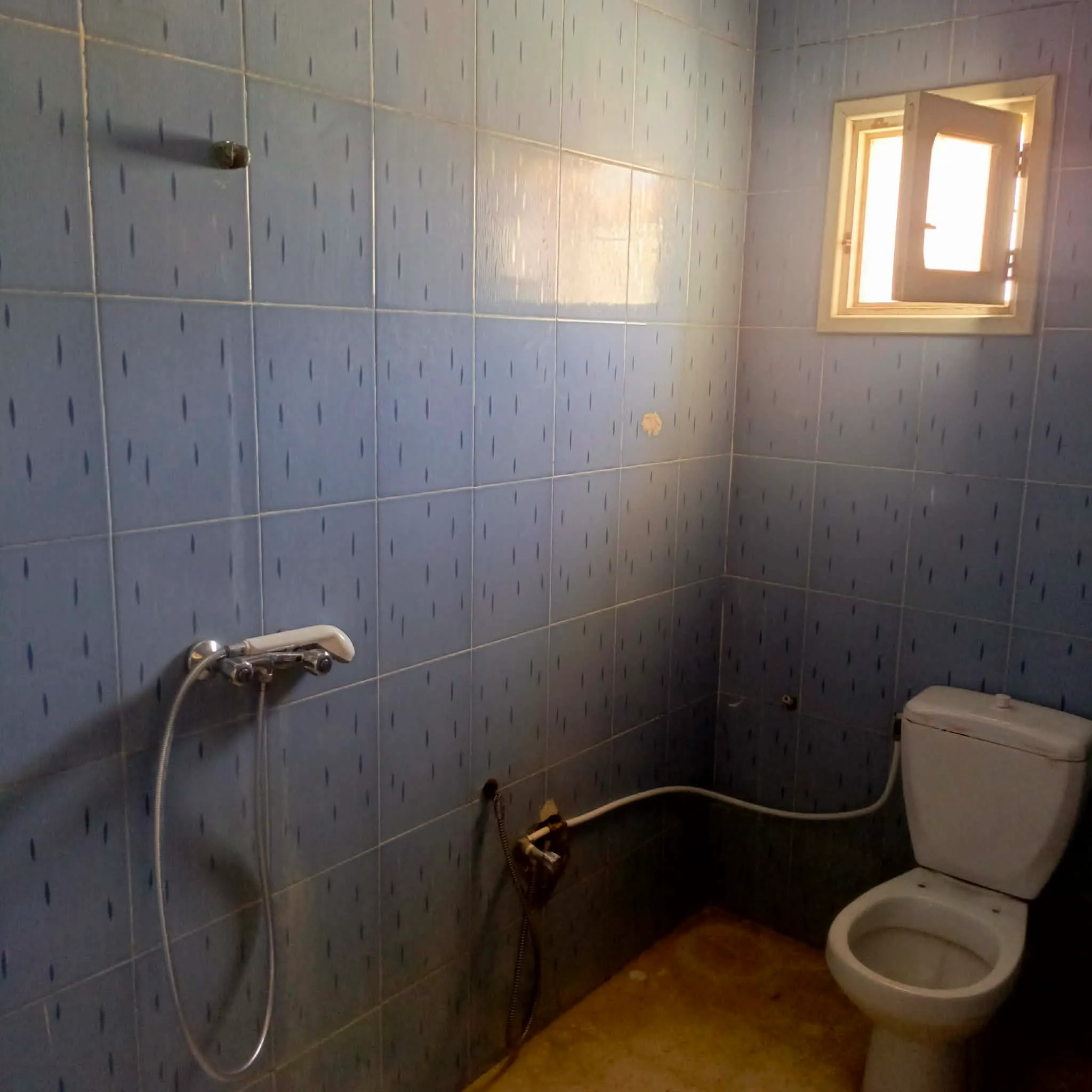AV 2 studios titre bleu à hammamet sud 99202001