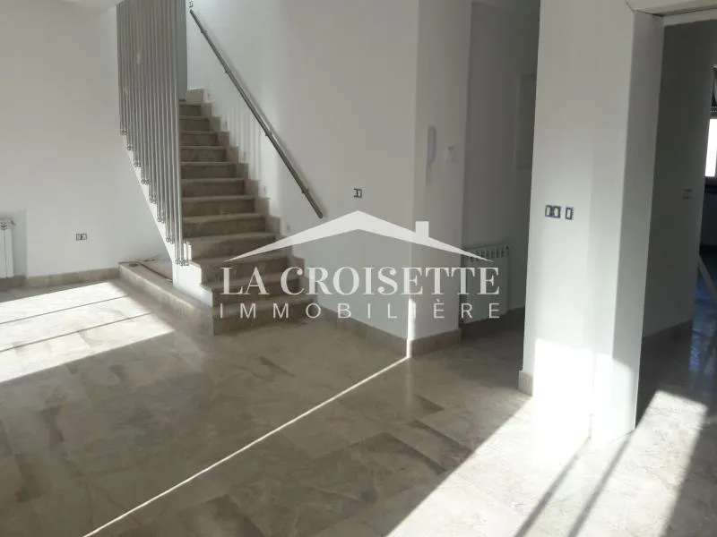 Duplex s3 avec terrasse à La Marsa MDL0357
