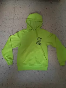 Capuche trés jolie et comforte 