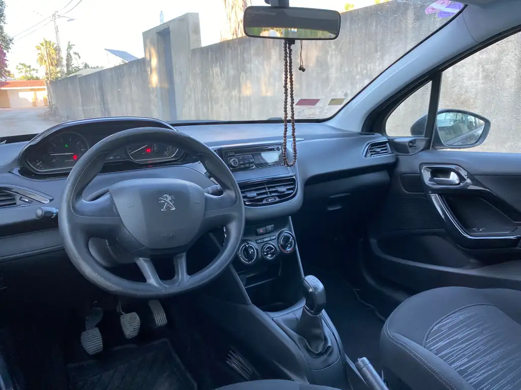 Peugeot 208 première main