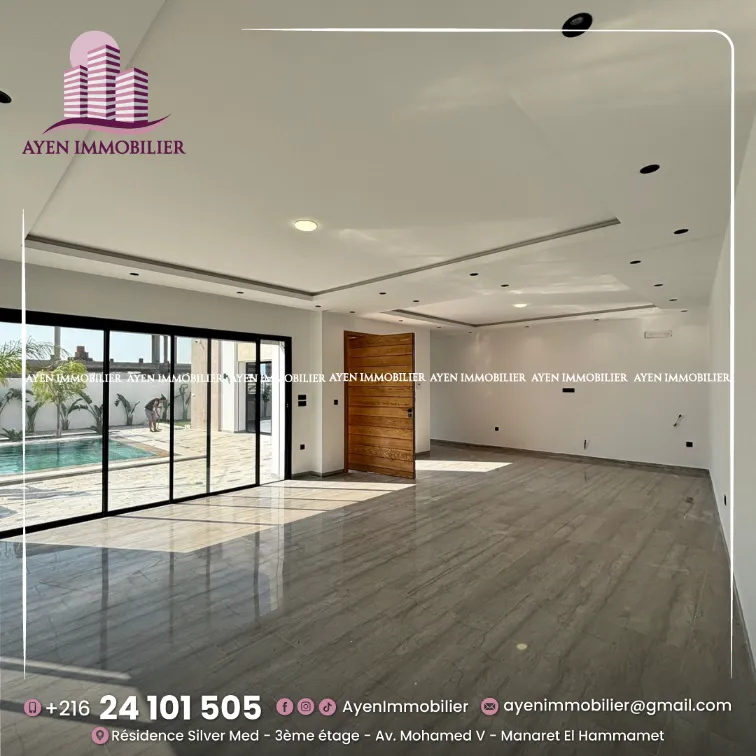 𝐔𝐧𝐞 𝐥𝐮𝐱𝐮𝐞𝐮𝐬𝐞 𝐯𝐢𝐥𝐥𝐚 𝐒+𝟑 𝐚𝐯𝐞𝐜 𝐮𝐧 𝐚𝐩𝐩𝐚𝐫𝐭𝐞𝐦𝐞𝐧𝐭 𝐬+𝟐 𝗮 𝘃𝗲𝗻𝗱𝗿𝗲 