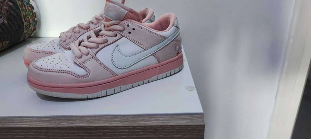 nike air force pour femme + nike rose presque neuf