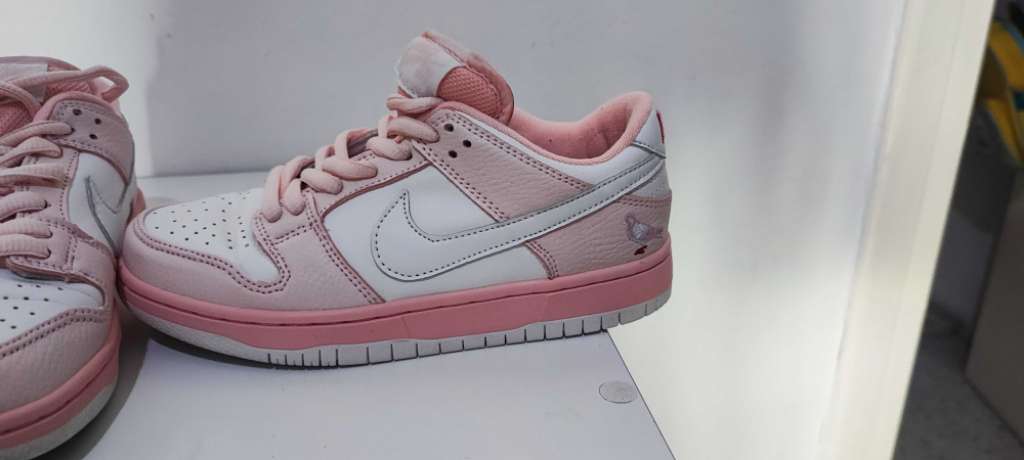 nike air force pour femme + nike rose presque neuf