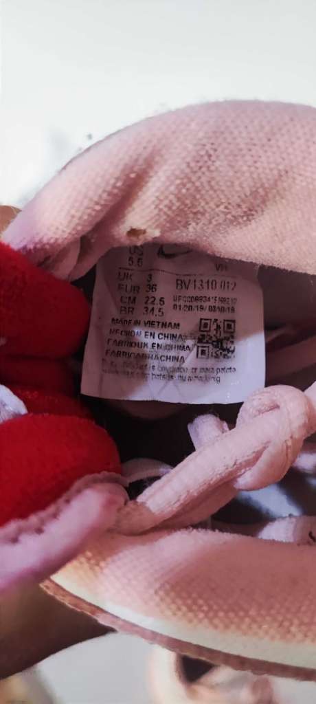 nike air force pour femme + nike rose presque neuf