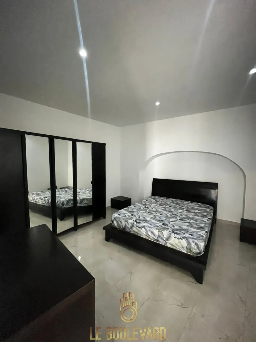 A Louer Rez-de-chaussée S+2 Haut Standing semi meublé à el mahfar, Nabeul