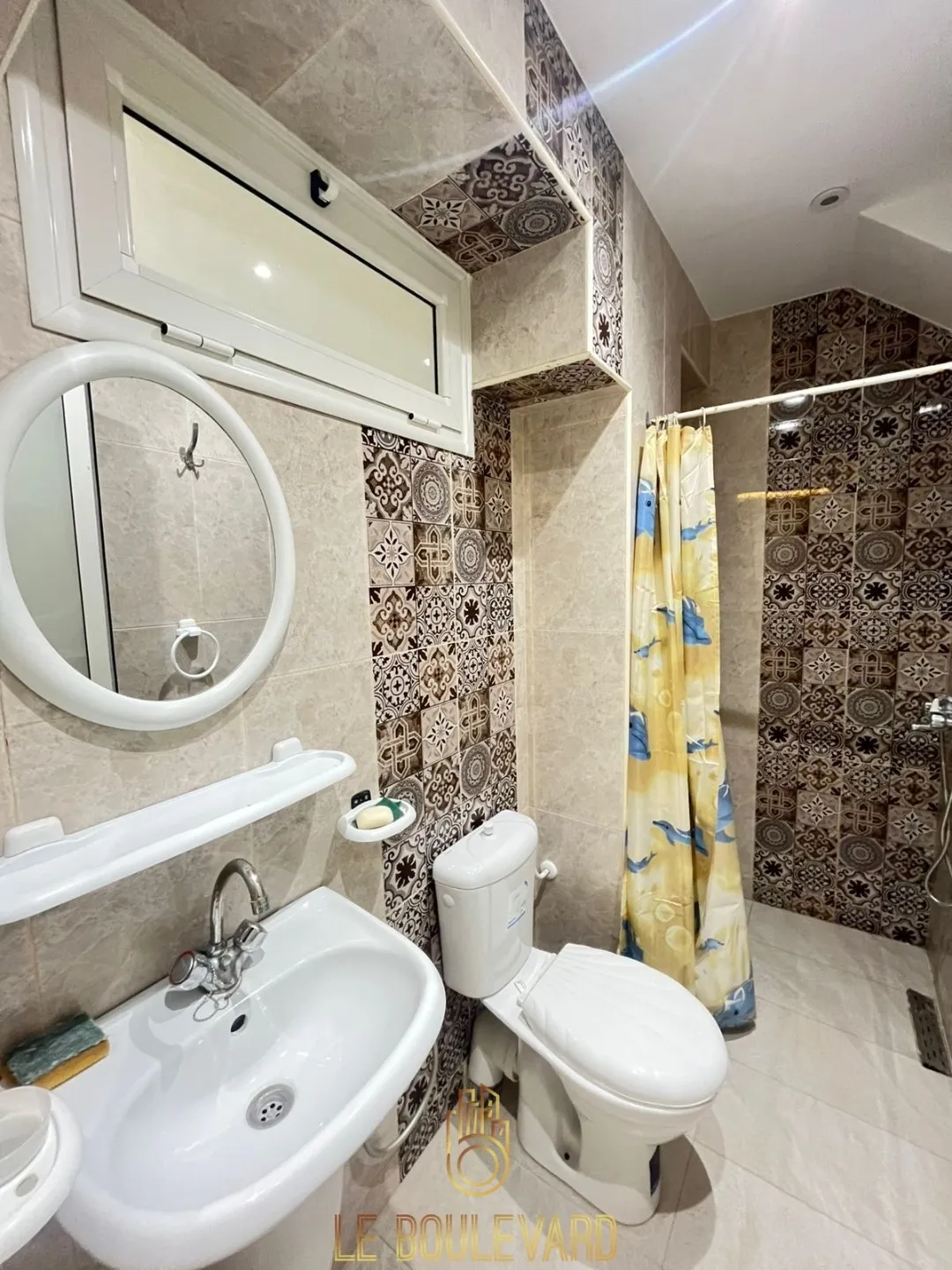 A Louer Rez-de-chaussée S+2 Haut Standing semi meublé à el mahfar, Nabeul