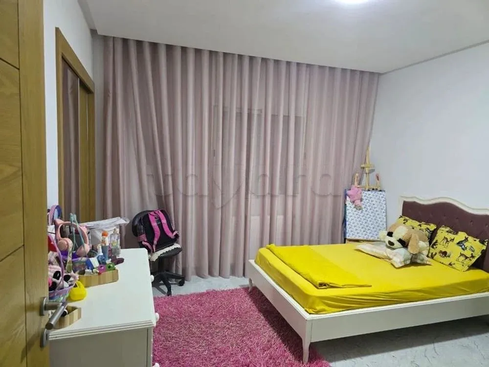 A Louer Appartement S+3 Haut Standing à Menzah 9C