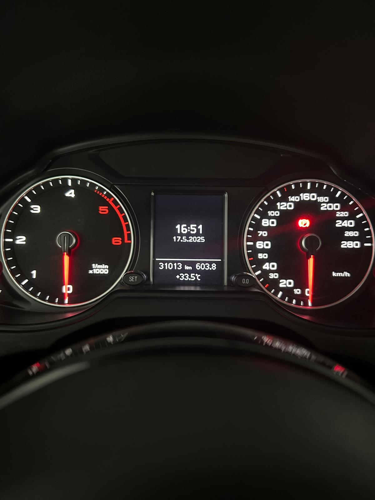 Audi Q5 2.0L TDI 150cv 2014 excellent état 