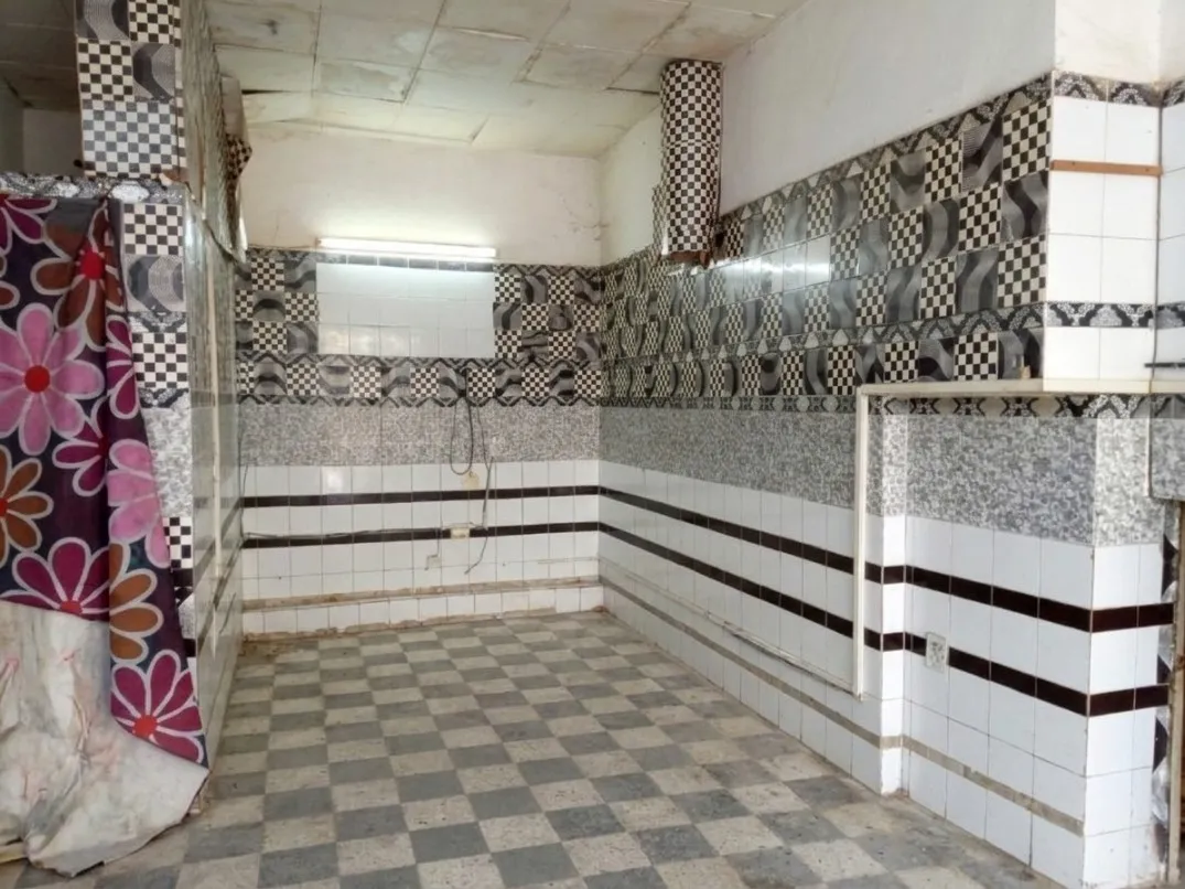 Local commercial en centre ville - photo 4