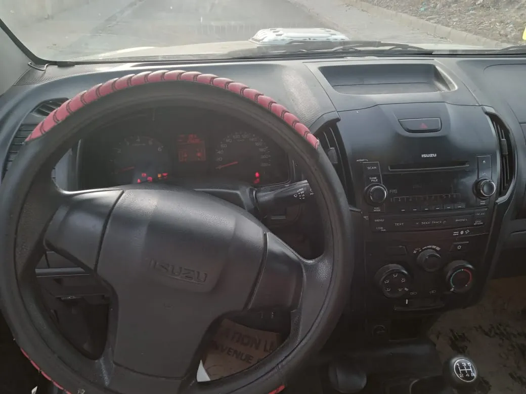 ISUSU D MAX