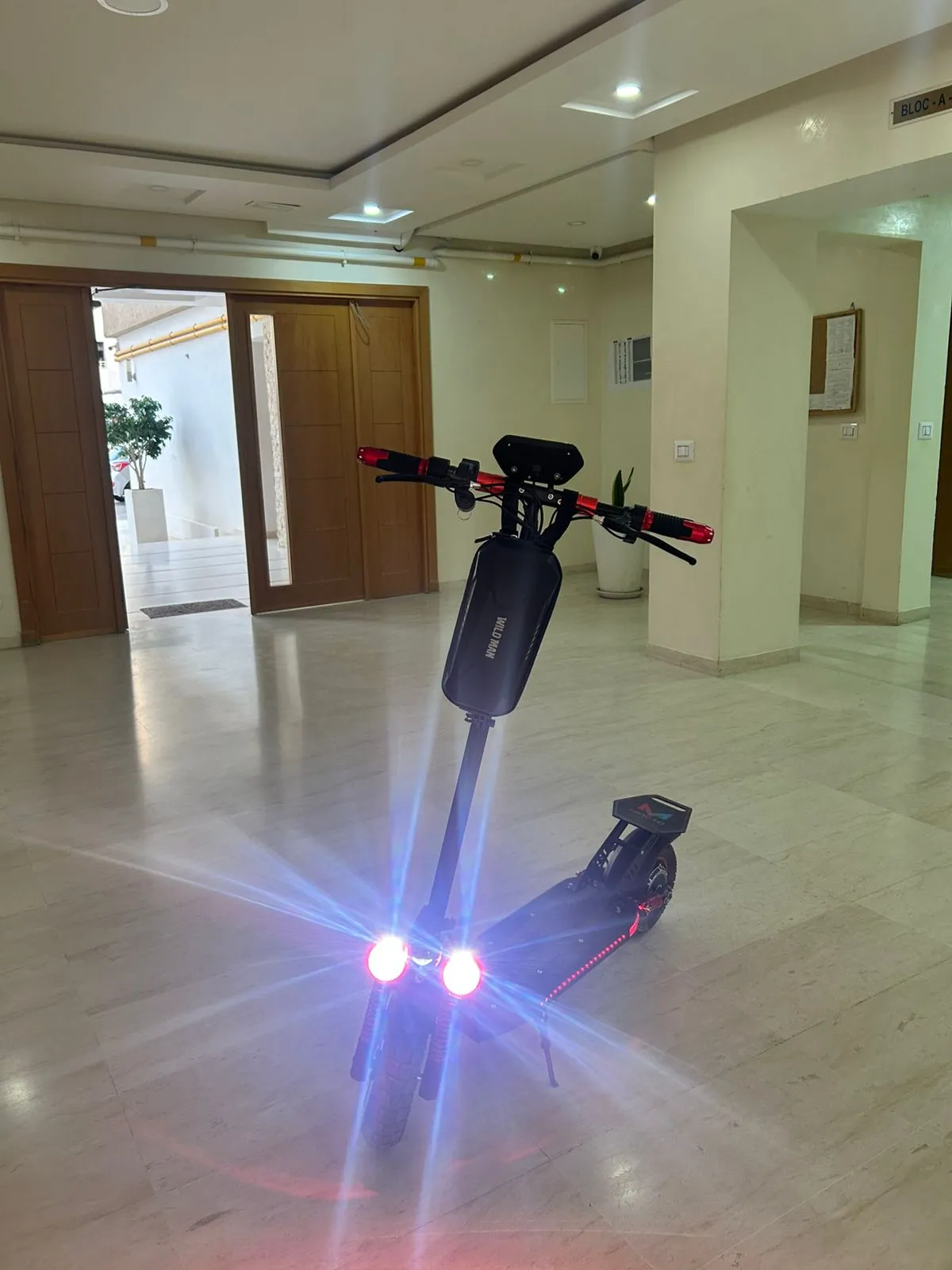 Trontinette electric neuf