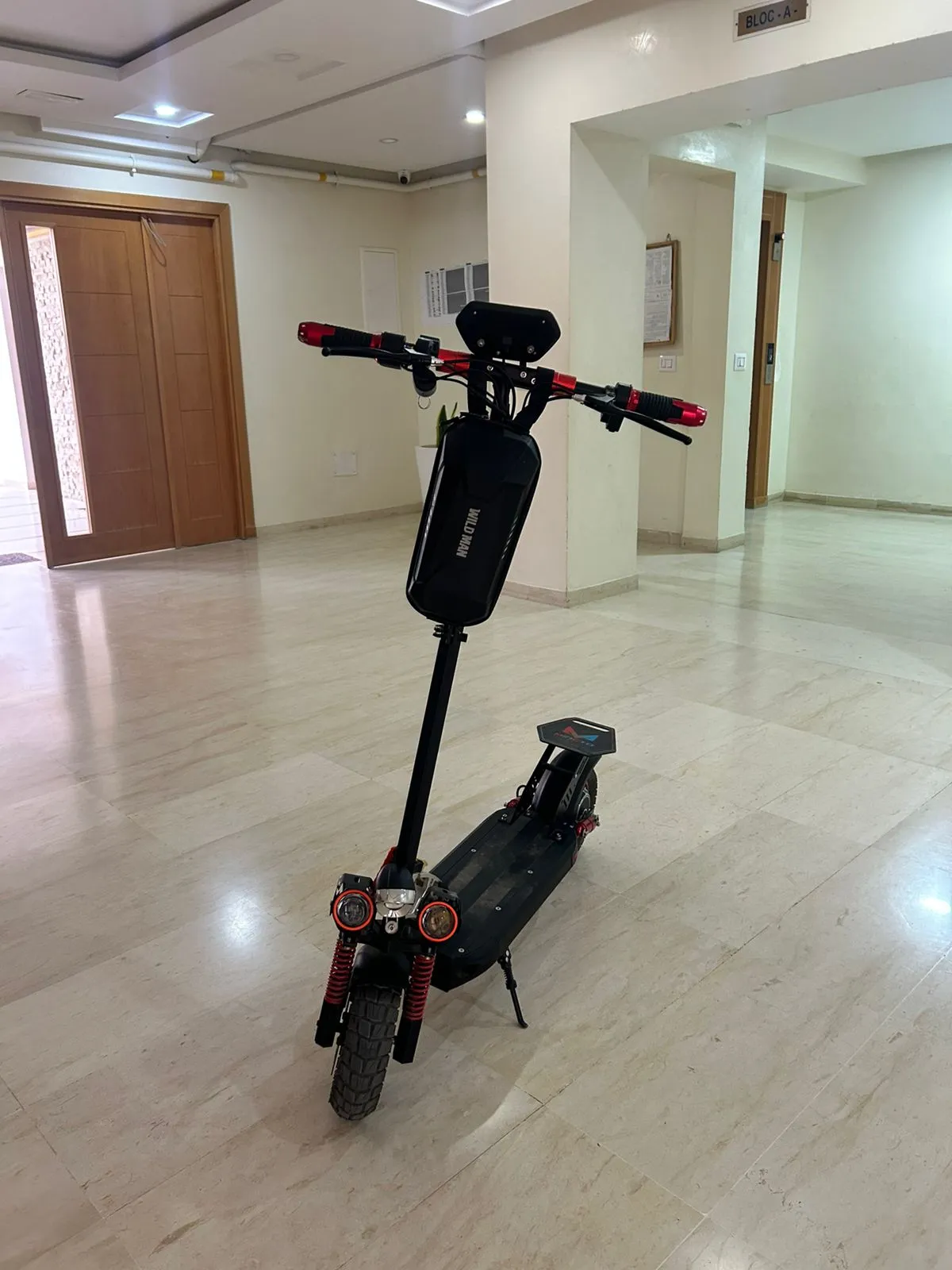 Trontinette electric neuf