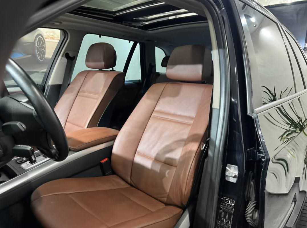 ⛔ BMW X5  3.5 XDrive ⛔
      On accepte l échange des voitures 