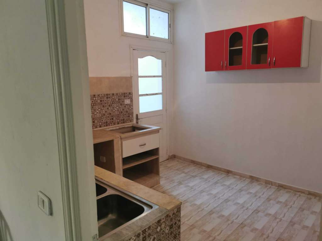 À louer appartement S+2 à borj Louzir