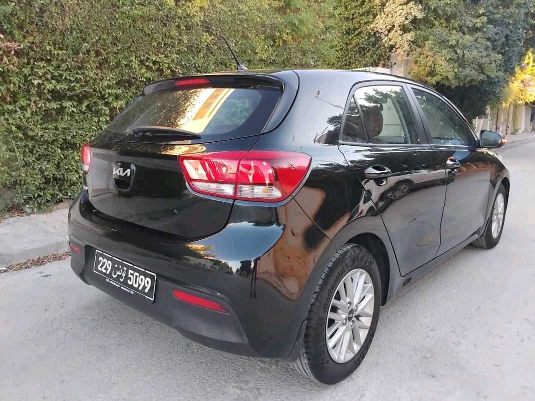 KIA RIO COUPÉ PREMIÈRE MAIN EN EXCELLENT ÉTAT