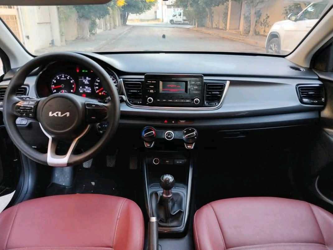 KIA RIO COUPÉ PREMIÈRE MAIN EN EXCELLENT ÉTAT