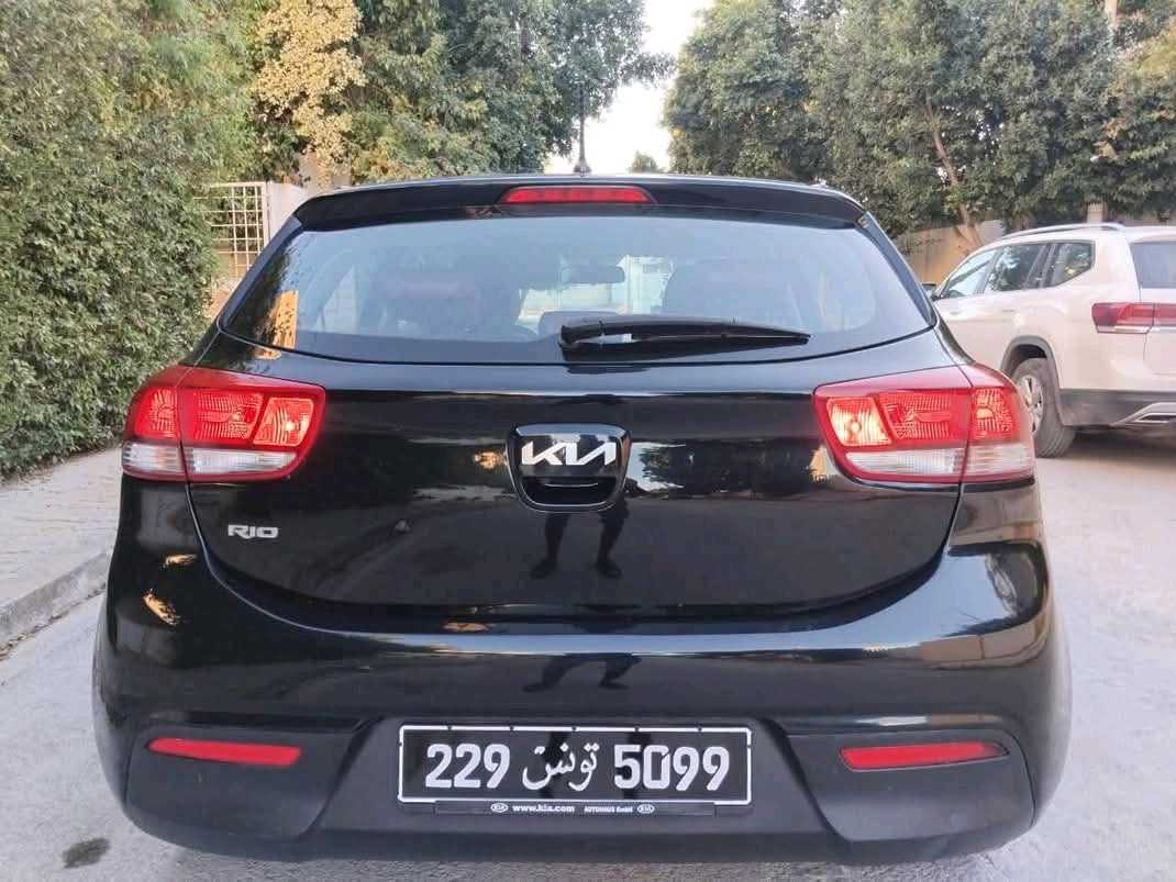 KIA RIO COUPÉ PREMIÈRE MAIN EN EXCELLENT ÉTAT