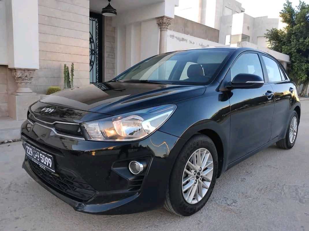 KIA RIO COUPÉ PREMIÈRE MAIN EN EXCELLENT ÉTAT