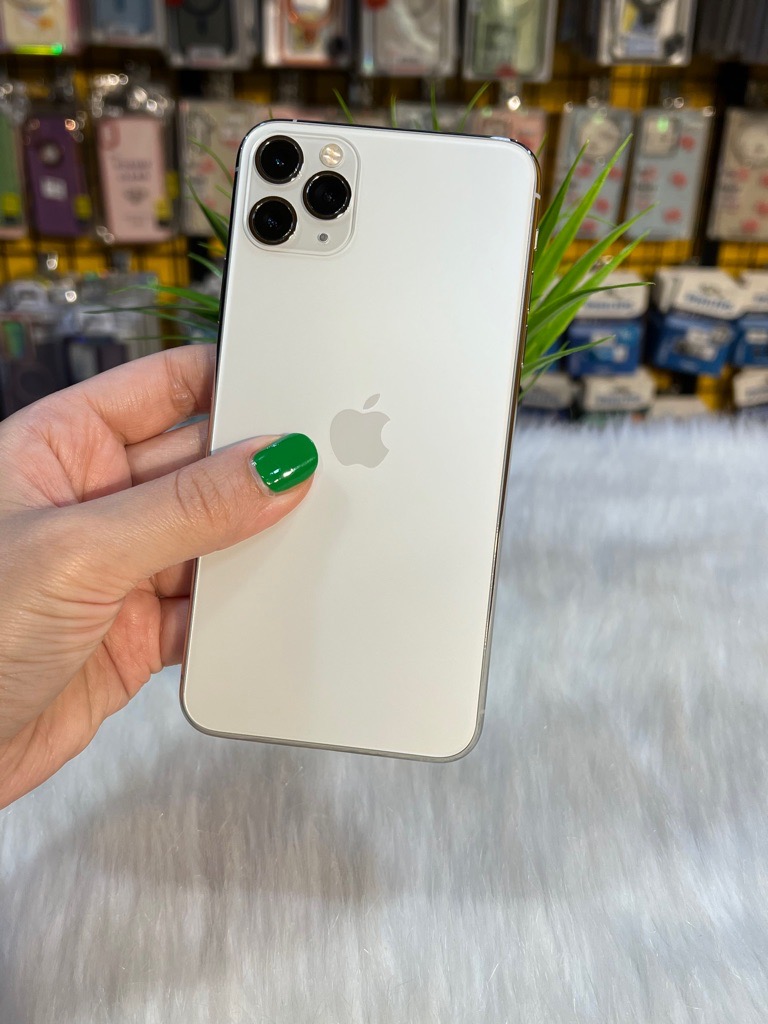 iPhone 11 pro max 256Gb batterie 93%