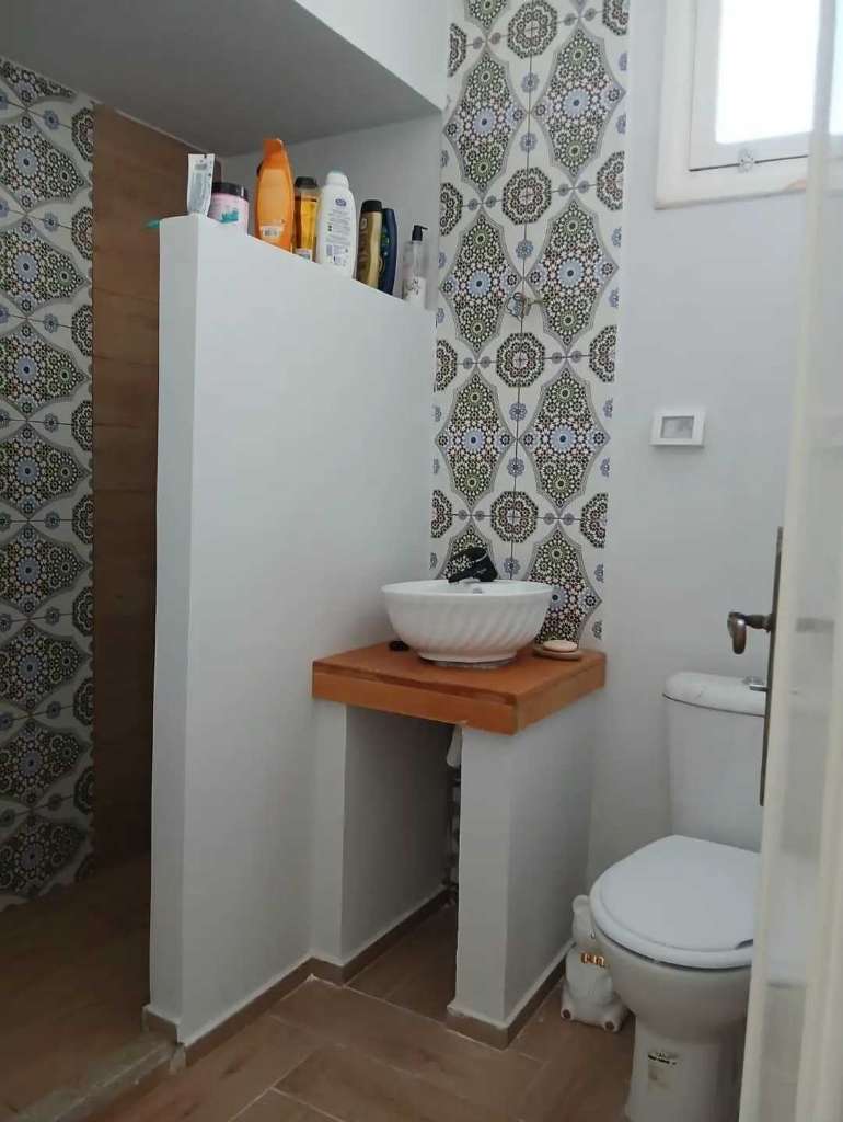 Location S4 vide à Chotrana 1