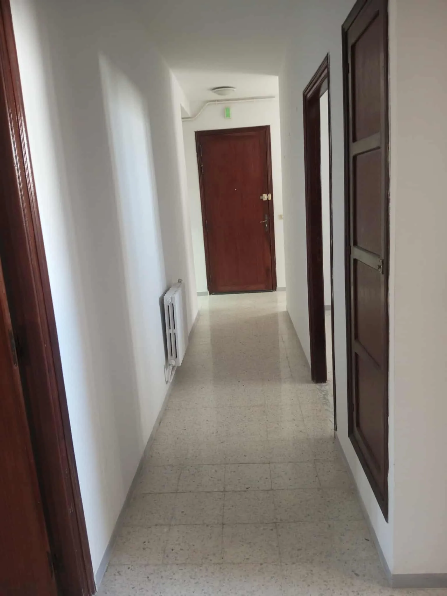 un appartement spacieux s+3 au 1er étage a louer a Manar 2 Prés de lycée Dachraoui