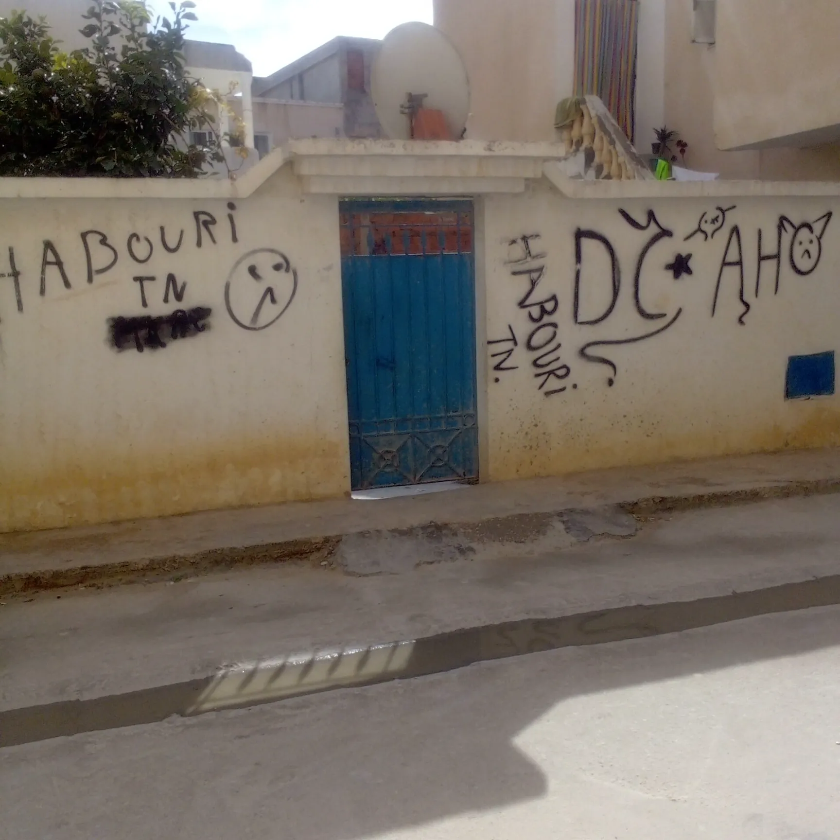 Un terrain à vendre à 103 000 Dt