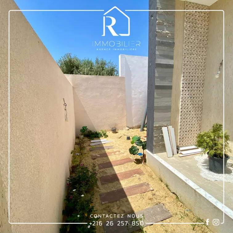 ⛔️⛔️⛔️⛔️بسوم فرررررررصة 🏡 S+3– Au rez-de-chaussée AVEC garage