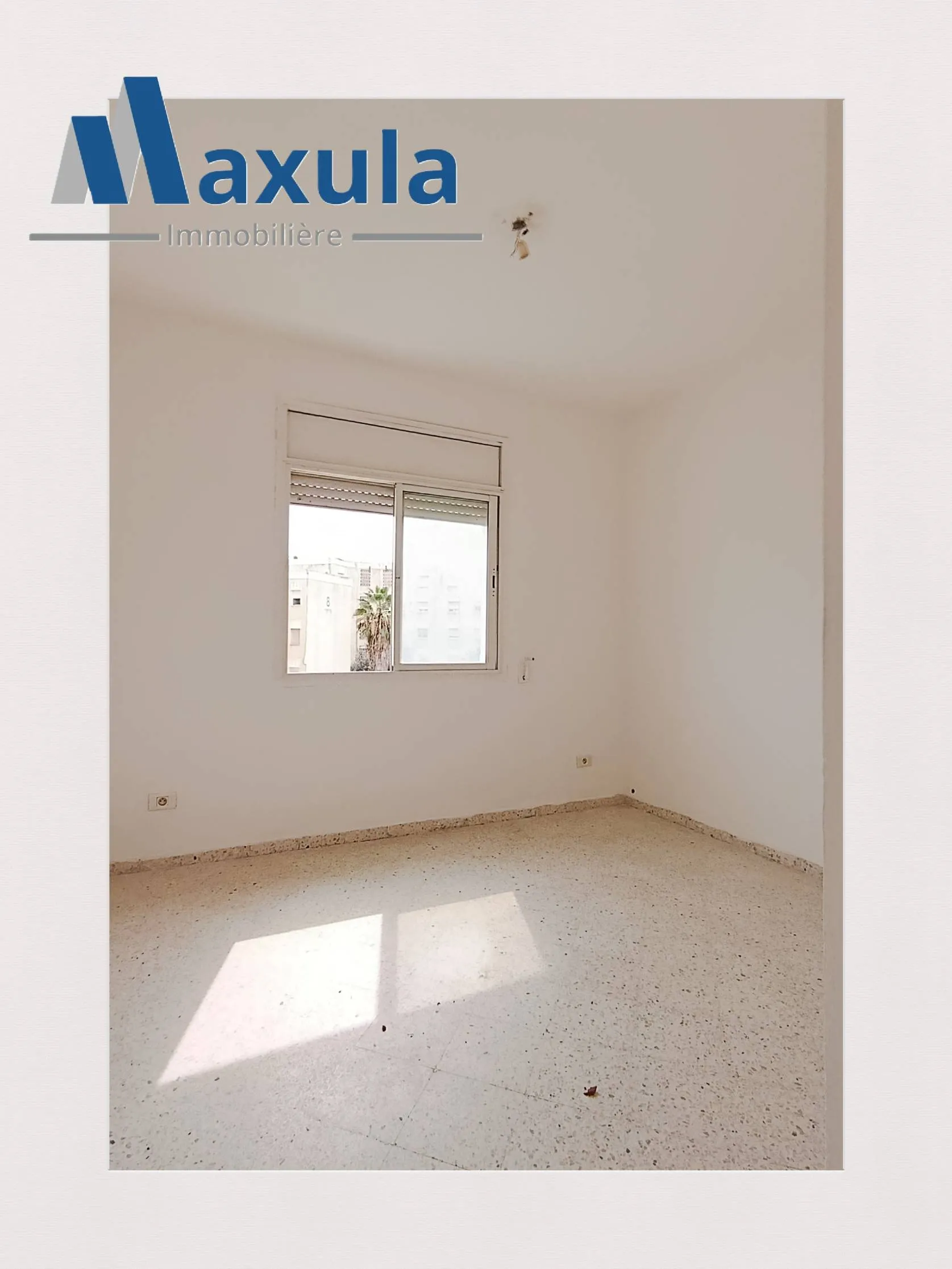 À LOUER APPARTEMENT S+2 AU 2ÈME ÉTAGE À RADES CITÉ OLYMPIQUE