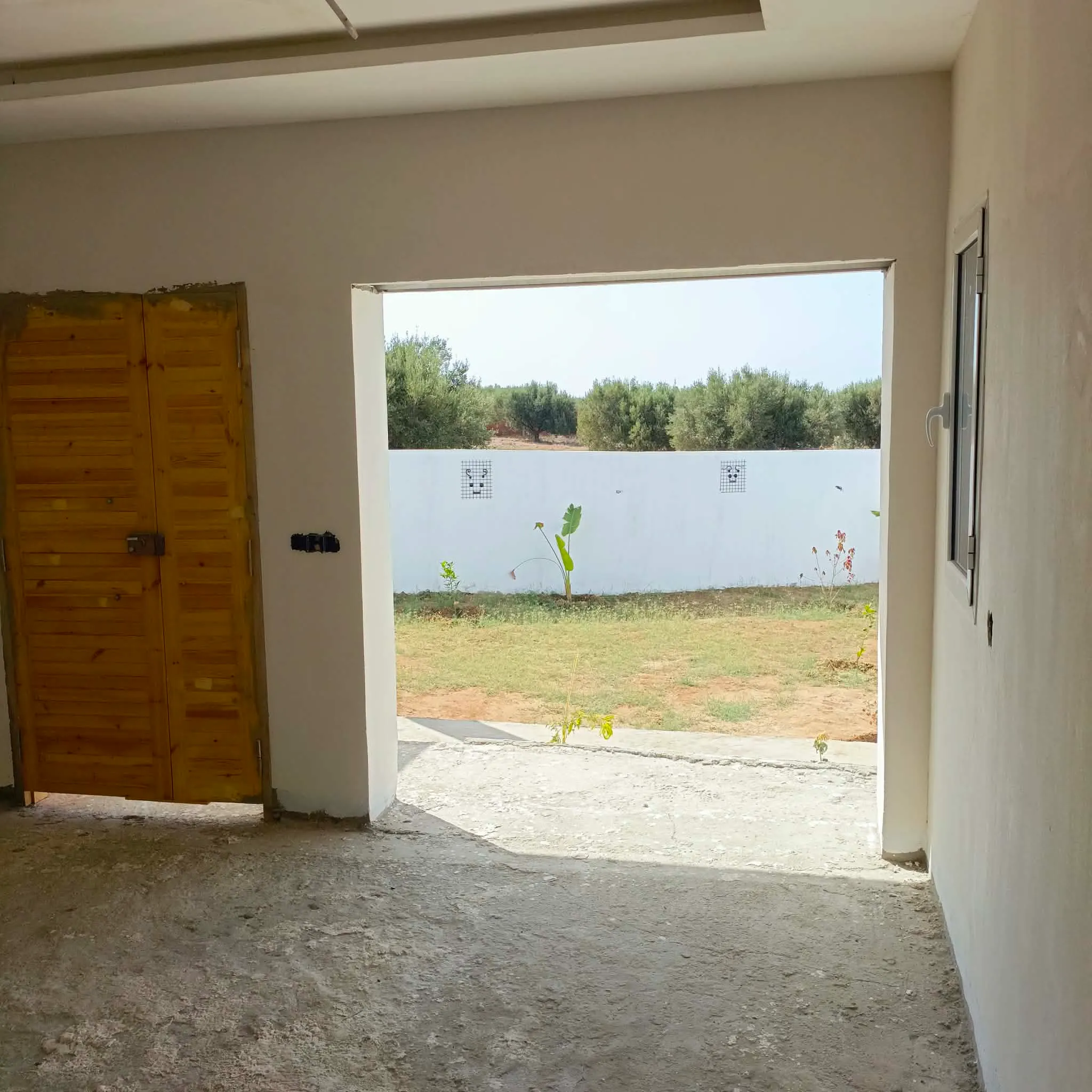 AV belle villa de 300m pas loin de hammamet yasmine 99958728