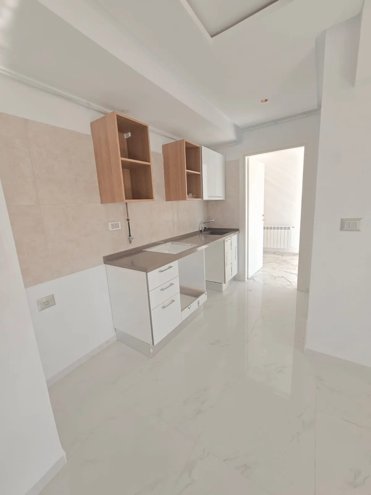 Des appartements S1 et S2 direct promoteur chat meriem 100 mètres de la plage