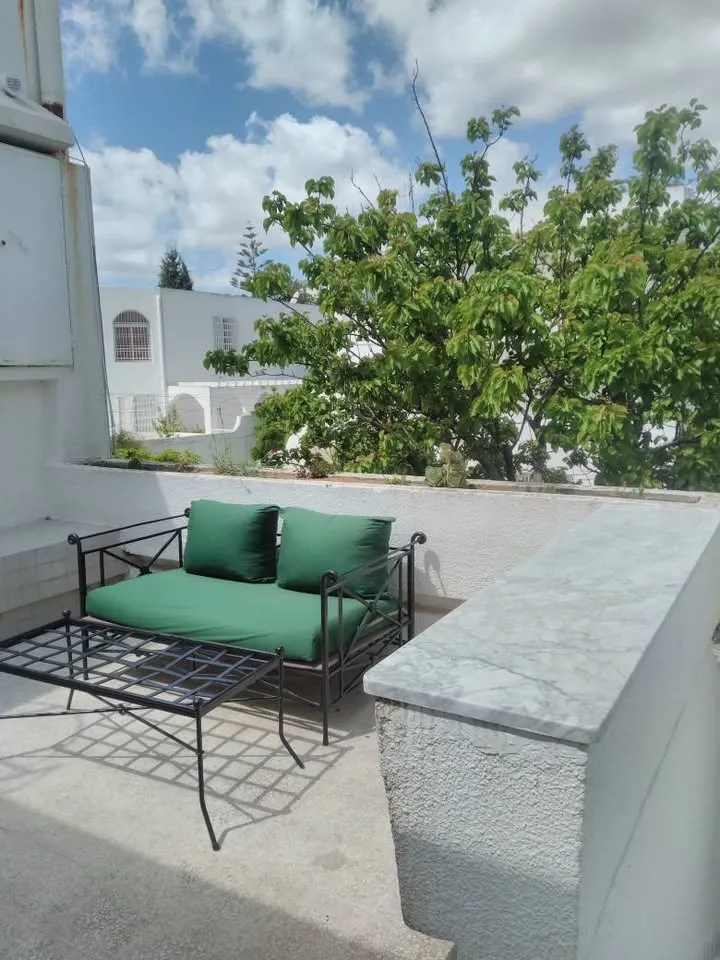 appartement s+2 haut standing meublé situé Manar 2
