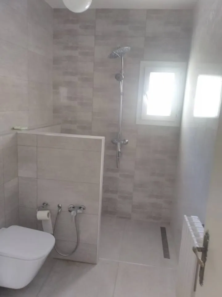appartement s+2 haut standing meublé situé Manar 2